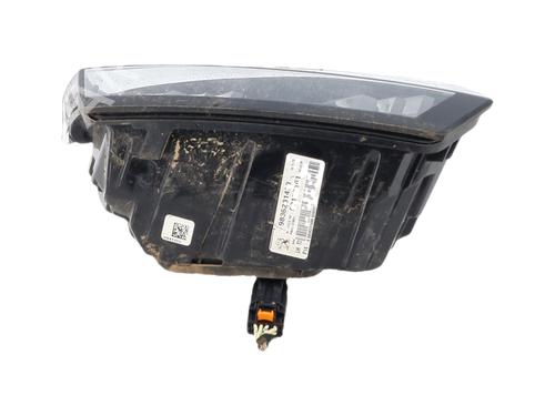 left-tailgate-light-peugeot-3008-ii-suv-mc_-mr_-mj_-m4_-2016-37742937 main image