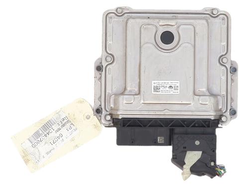 Used Engine control unit (ECU) Engine control unit (ECU) PEUGEOT 208 II (UB_, UP_, UW_, UJ_) 1.2 Hybrid 100 (101 hp) 40031386 40031386