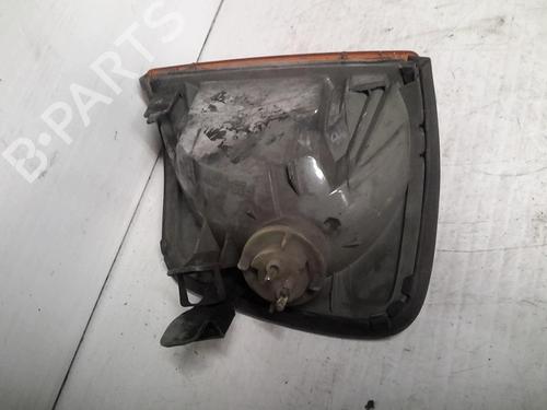 Used Right front indicator MERCEDES-BENZ 124 Saloon (W124) 250 D (124.125) (94 hp) 20370761