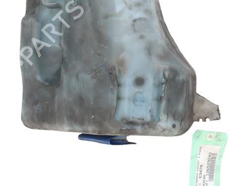 Used Windscreen washer tank Windscreen washer tank VW PASSAT B3/B4 Variant (3A5, 35I) 1.9 TDI (90 hp) 36095616 36095616
