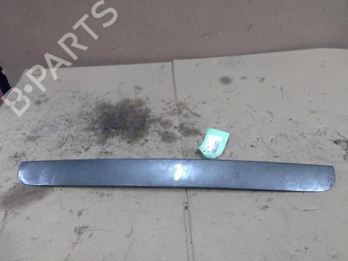 Used Tailgate trim Tailgate trim PEUGEOT 5008 (0U_, 0E_) 1.6 HDi (112 hp) 31627629 31627629