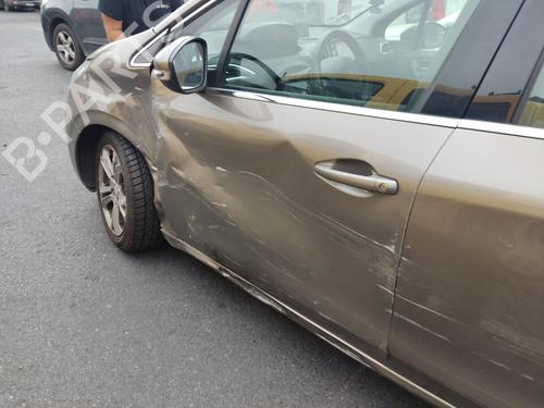 Left mirror PEUGEOT 208 I (CA_, CC_) 1.2 VTI 82 | BP32128549C26