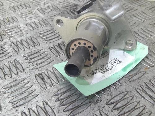 Used Brake master cylinder BMW 3 (E90) 318 d (122 hp) 20357633