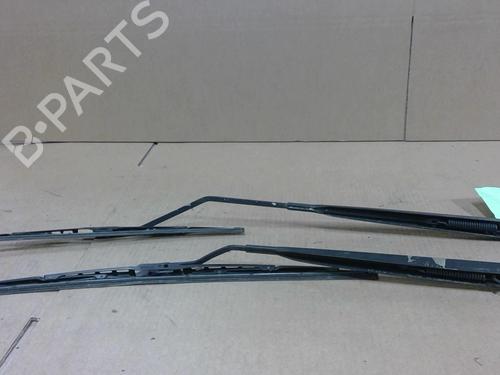 Front windshield wiper arm PEUGEOT 1007 (KM_) 1.4 | BP29143225C143