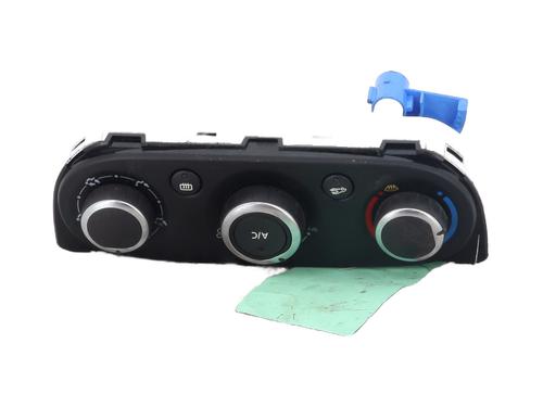 Used Climate control RENAULT CLIO IV (BH_) 0.9 TCe 90 (BHNF, BHMA, BHMH, BHJK, BHJR) (90 hp) 25589009