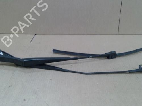 Used Front windshield wiper arm VW GOLF V (1K1) 1.9 TDI (105 hp) 29143236