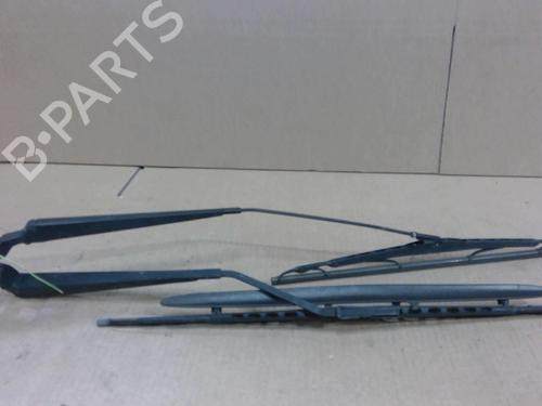 Used Front windshield wiper arm PEUGEOT 306 Hatchback (7A, 7C, N3, N5) 1.9 D (68 hp) 29143255