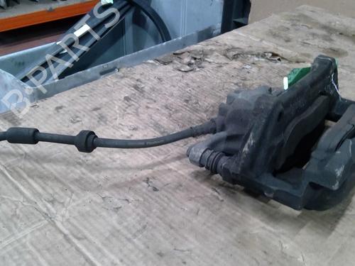 Used Left front brake caliper Left front brake caliper RENAULT TRAFIC III Van (FG_) 1.6 dCi 115 (FGMD) (116 hp) 31068654 31068654