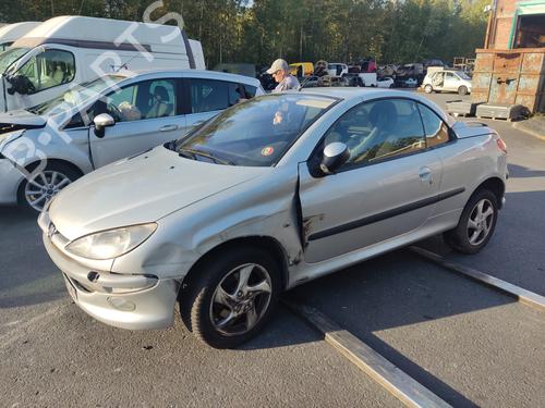 Right taillight PEUGEOT 206 CC (2D) 1.6 16V (2DNFUF, 2DNFUR) | BP32275655C35