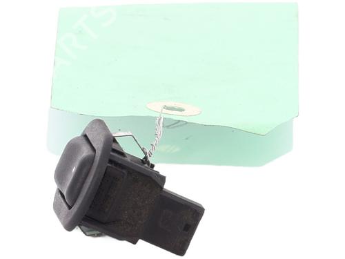 Used Right front window switch Right front window switch OPEL ASTRA G Hatchback (T98) 1.6 (F08, F48) (75 hp) 29612390 29612390