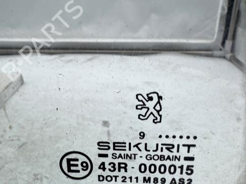 Luna trasera derecha Luna trasera derecha PEUGEOT 306 Hatchback (7A, 7C, N3, N5) [1993-2003] 35972962 35972962