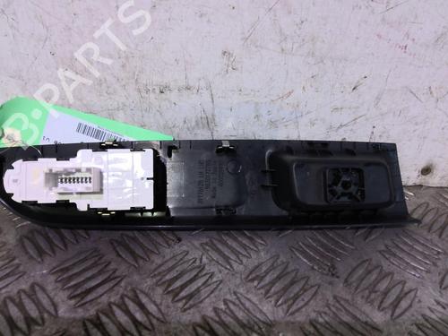 Used Left front window switch Left front window switch OPEL CORSA F (P2JO) 1.2 (68) (75 hp) 20354673 20354673