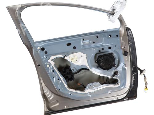 Left front door PEUGEOT 5008 (0U_, 0E_) 2.0 HDi 150 / BlueHDi 150 | BP26183748C2 