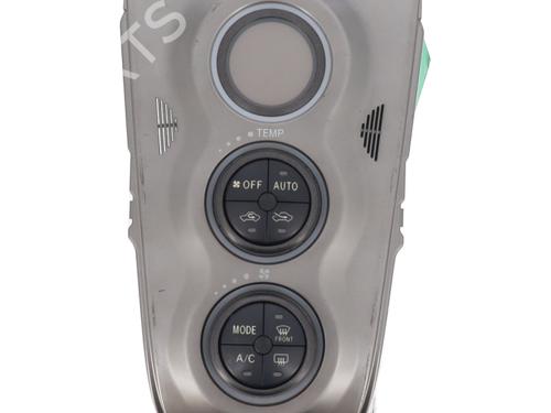 AC-Styringsenhed/Manøvreenhed TOYOTA YARIS (_P9_) 1.4 D-4D (NLP90_, NLP90R) (90 hp) 28066653