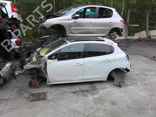 Right front window switch PEUGEOT 208 I (CA_, CC_) 1.2 VTI 82 | BP29143363I26 