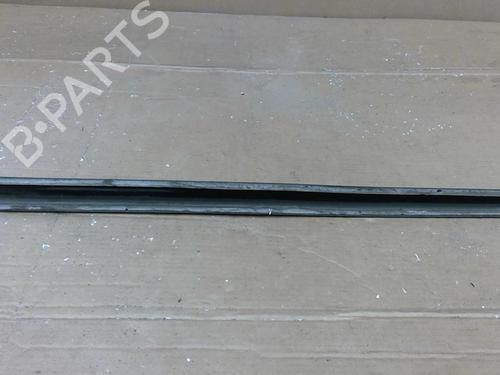 Friso da porta Friso da porta CHRYSLER PT CRUISER (PT_) 2.2 CRD (121 hp) 30565600 30565600