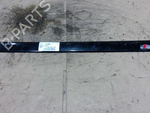 Używane Listwa drzwi AUDI A3 Sportback (8PA) 2.0 TDI quattro (170 hp) 31704430