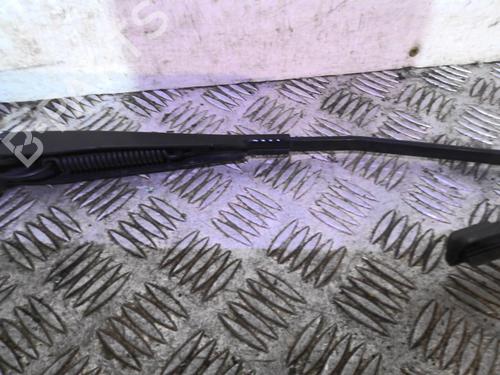 Used Front windshield wiper arm PEUGEOT 308 SW I (4E_, 4H_) 1.6 HDi (92 hp) 20350301