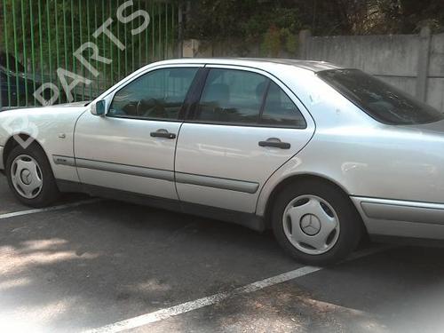Right taillight MERCEDES-BENZ E-CLASS (W210) E 220 D (210.004) | BP21998947C35 