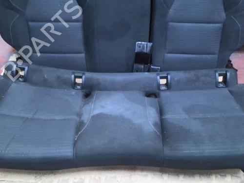 Siège arrière RENAULT ARKANA I (LCM_, LDN_) 1.6 E-TECH 145 (LDMU) | BP30489833C17 