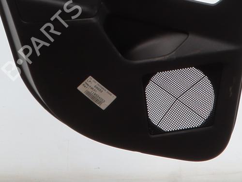 Forra trás esquerda Forra trás esquerda DS DS 3 / DS 3 CROSSBACK (UR_, UC_, UJ_) 1.2 PureTech 130 (URHNSS) (131 hp) 31166650 31166650