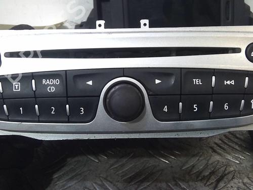 Used Radio Radio RENAULT FLUENCE (L3_) 1.5 dCi (L30D, L30L, L306, L33F, L33L, L33M, L33V, L33W) (110 hp) 21812240 21812240