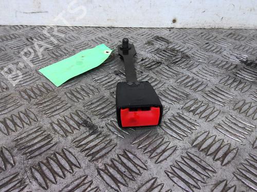 Seat buckle TOYOTA AVENSIS (_T22_) 2.0 D-4D (CDT220_, CDT220R) 7323005030C0