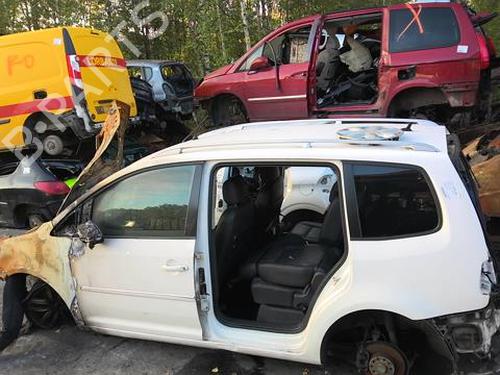 Right front door VW TOURAN (1T3) 2.0 TDI | BP29493117C3 