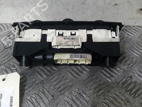 Used Climate control SKODA ROOMSTER (5J7) 1.9 TDI (105 hp) 20355269