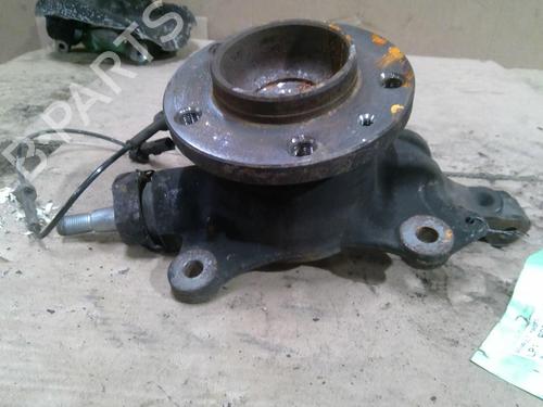 Used Right front steering knuckle Right front steering knuckle RENAULT MASTER III Van (FV) 2.3 dCi 145 FWD (FV0E, FV0F, FV0H, FV02, FV0M, FV0S,... (146 hp) 31940128 31940128