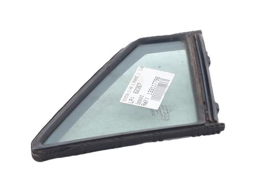 front-right-quarter-glass-toyota-c-hr-_x1_-2016-39519170 main image