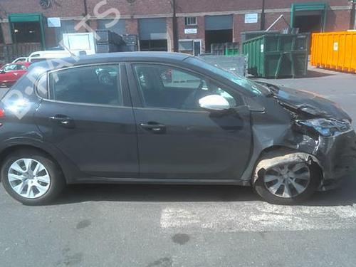 Left taillight PEUGEOT 208 I (CA_, CC_) 1.2 VTI 82 | BP32275587C34