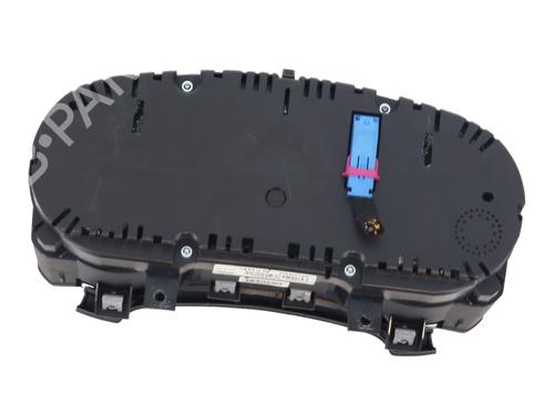 Used Instrument cluster Instrument cluster VW GOLF VI (5K1) 2.0 TDI (110 hp) 33030258 33030258