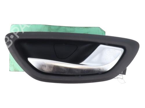 Used Front right interior door handle RENAULT MEGANE IV Hatchback (B9A/M/N_) 1.5 dCi 90 (B9A1) (90 hp) 30261764