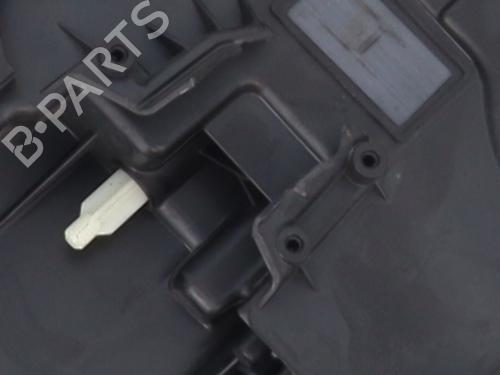 Used Right headlight Right headlight PEUGEOT 208 II (UB_, UP_, UW_, UJ_) 1.2 Hybrid 100 (101 hp) 40000640 40000640