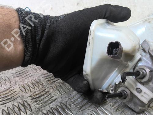 Used Brake master cylinder PEUGEOT 308 I (4A_, 4C_) 1.6 HDi (109 hp) 20351922