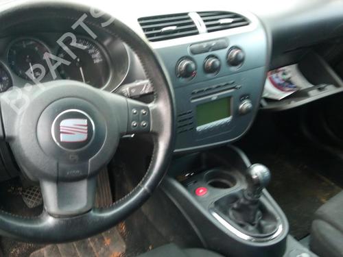 Steering column stalk SEAT LEON (1P1) 1.9 TDI | BP20370130I23 
