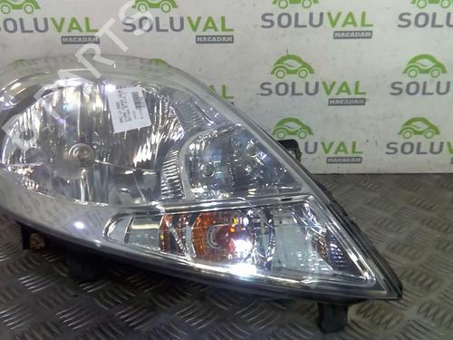 Used Right headlight OPEL VIVARO A Van (X83) 2.0 CDTI (F7) (90 hp) 22000517