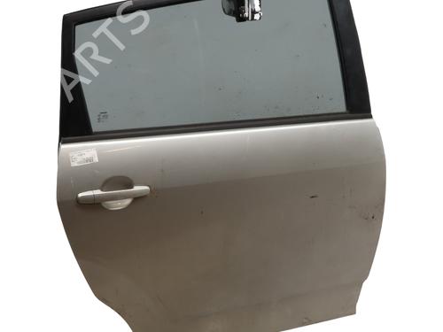 Porte arrière droite TOYOTA COROLLA Verso (ZER_, ZZE12_, R1_) 2.2 D-4D (AUR10_, AUR10R) (177 hp) 31878751