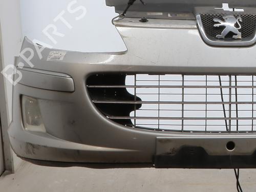 Used Front bumper Front bumper 38233696 38233696