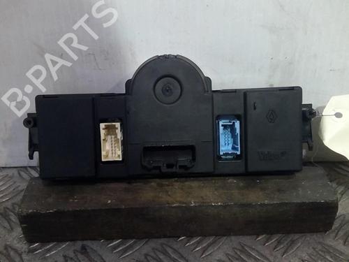 Climate control RENAULT SCÉNIC II (JM0/1_) 1.5 dCi (JM1E, JM16) | BP20352083I5 