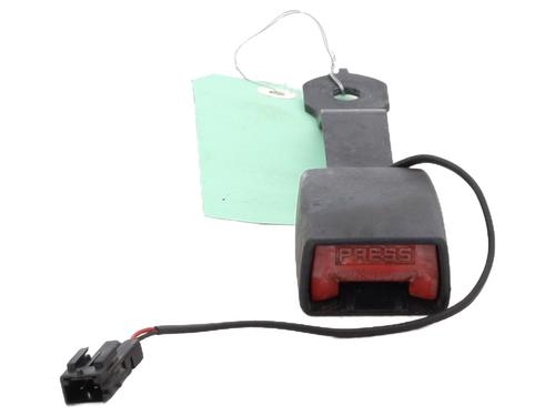 Used Seat buckle RENAULT CLIO III (BR0/1, CR0/1) 1.5 dCi (BR17, CR17) (86 hp) 28153208