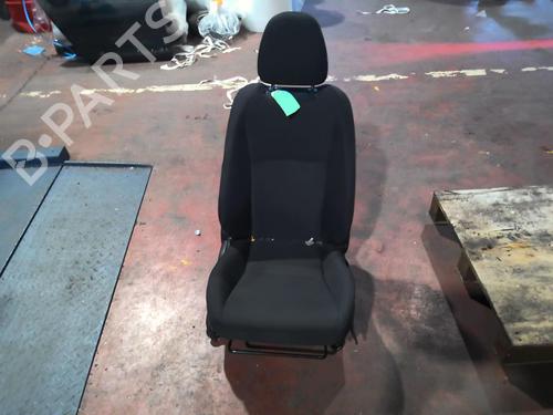 Used Right front seat TOYOTA YARIS (_P13_) 1.0 (KSP130_, KSP130) (69 hp) 22709657