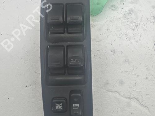 Venstre fortil elrude kontakt Venstre fortil elrude kontakt TOYOTA RAV 4 II (_A2_) 2.0 D 4WD (CLA20_, CLA21_, CLA20R, CLA21R) (116 hp) 36761270 36761270