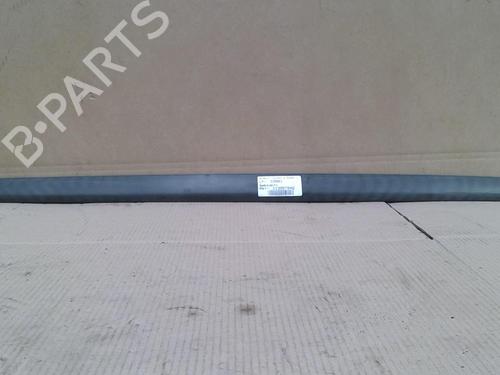 Used Door moulding trim RENAULT TWINGO II (CN0_) 1.2 (CN0D) (58 hp) 29758658