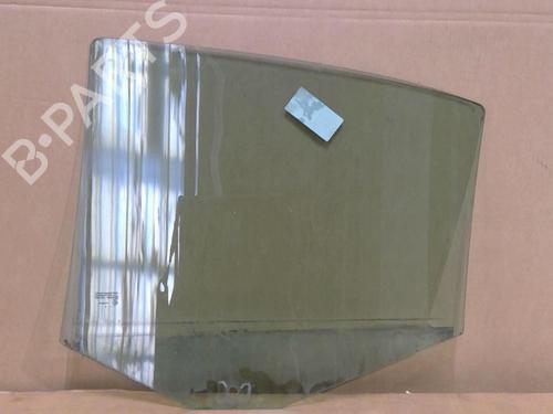 Used Rear right door window Rear right door window 30261542 30261542