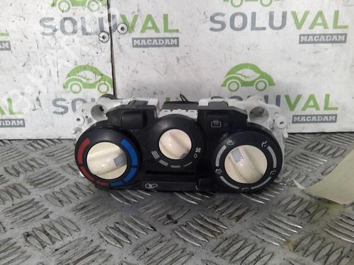 Used Climate control NISSAN MICRA III (K12) 1.2 16V (80 hp) 22001665