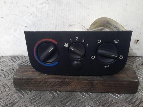 AC Styreenhet / Manøvreringsenhet OPEL COMBO Tour 1.7 DI 16V (65 hp) 21817107
