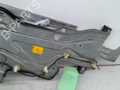 Vindusheismekanisme høyre bak Vindusheismekanisme høyre bak RENAULT LAGUNA I (B56_, 556_) 1.6 16V (B568, B561) (107 hp) 33199110 33199110