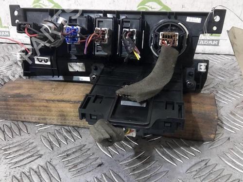 Used Switch Switch RENAULT KOLEOS I (HY_) 2.0 dCi 4x4 (HY0K) (150 hp) 21816764 21816764